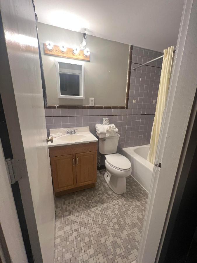 Vacationland Inn & Suites Brewer Екстериор снимка