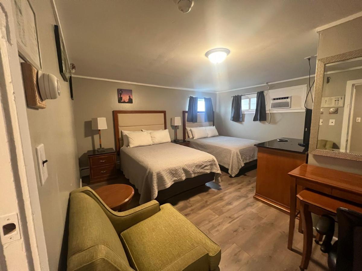 Vacationland Inn & Suites Brewer Екстериор снимка